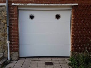Porte d'entrée, porte de garage et fenêtres