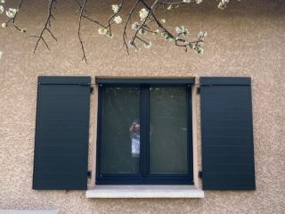 TRYBA Vourles : fenêtres PVC et volets isolants
