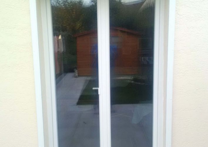 Porte-fenêtre PVC T84 de qualité supérieure.