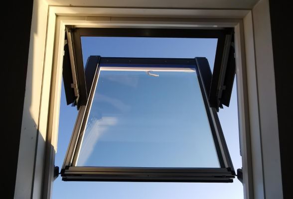 TRYBA Vierzon - Fenêtre de toit FT84 de qualité