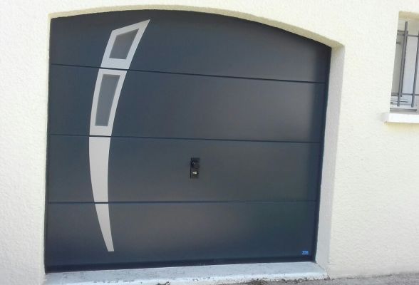 Portail et porte de garage TRYBA