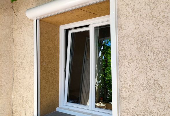 Réalisation exceptionnelle de fenêtres PVC à PLAN DE CUQUES