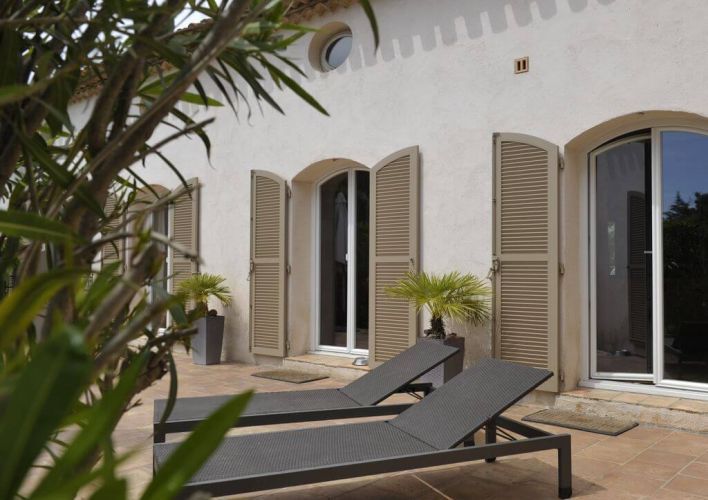 Portes-fenêtres TRYBA Roquebrune-sur-Argens, menuiseries PVC, Aluminium et Bois.