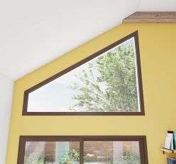 Fenêtre à forme PVC brune