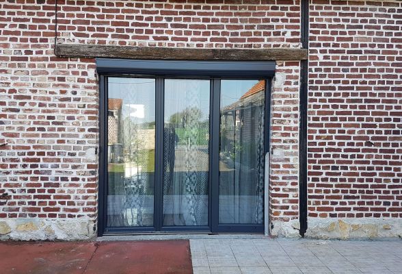 Portes fenêtres gris anthracite T84 à Essarts-les-Bucquoy