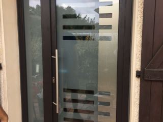 Remplacement fenêtres bois par menuiseries aluminium gris anthracite