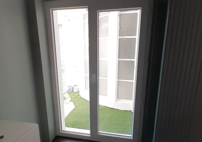 Porte fenêtres PVC Tryba Nantes, expertise haute qualité.