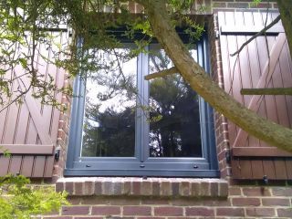 Pose de fenêtres et portes fenêtres PVC gris anthracite