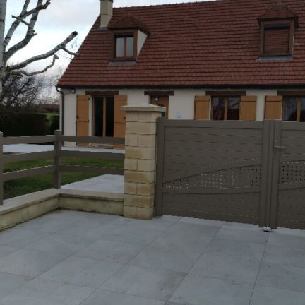 Portail et clôture en aluminium TRYBA Chantilly.