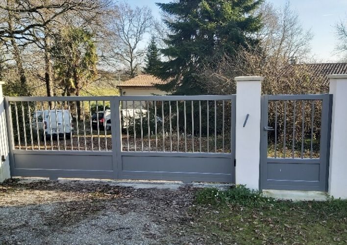 Installation portail aluminium cetal motorisé à AUCH.