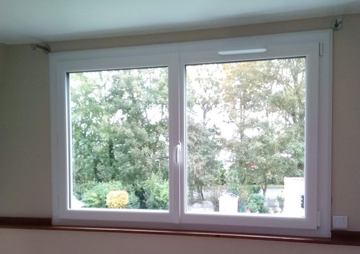 Fenêtres PVC avec volets roulants de qualité