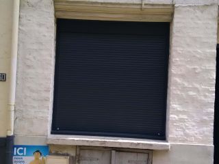 Fenêtre PVC T84 gris anthracite perlé, triple vitrage