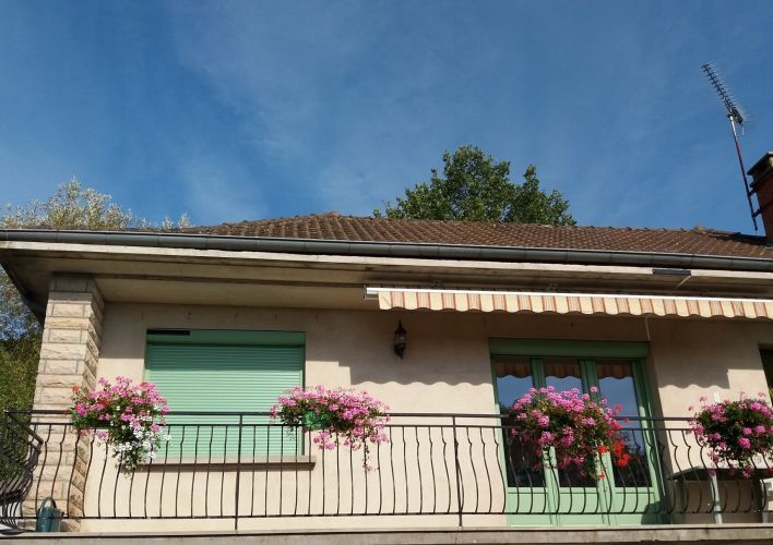 Pose de Volets Roulants Alu et fenêtres PVC, couleur Verte pâle RAL 6021