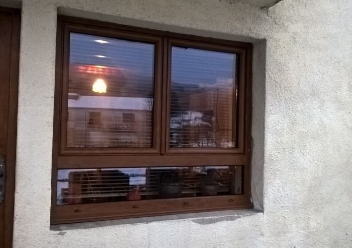 Réalisation de fenêtre PVC T70 chêne doré