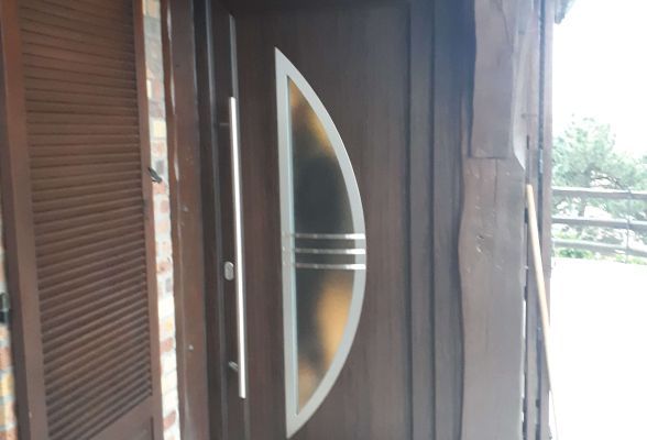 Porte d'entrée modèle MIAMI H84 PVC chêne foncé