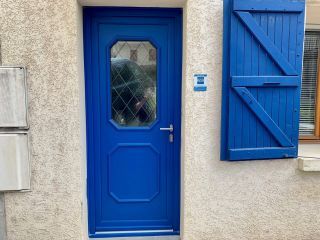 Porte d'entrée en aluminium bleu TRYBA.