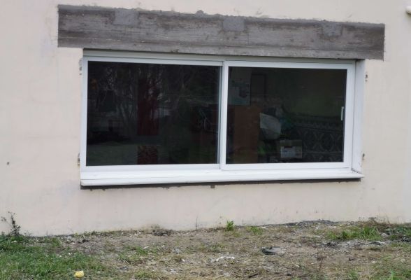 Fenêtre coulissante en aluminium de haute qualité à Bourg Beaudouin (27)