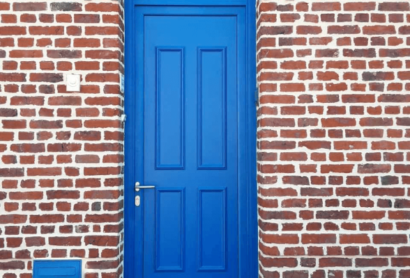 Porte d'entrée bleue en aluminium SIROCCO.