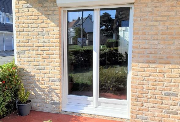 Porte-fenêtre T84 de qualité chez TRYBA Calais