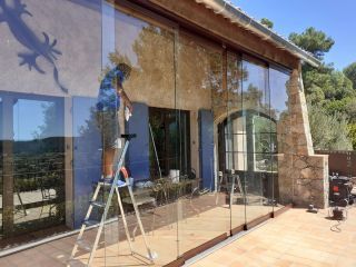 TRYBA Roquebrune-sur-Argens : fermeture terrasse verre coulissant.