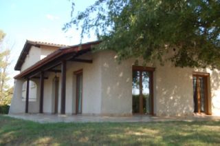Rénovation maison avec menuiseries bicolores à Montagny