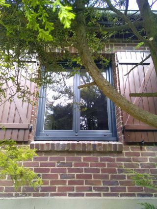 Pose de fenêtres et portes fenêtres PVC gris anthracite