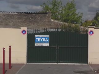 Portes de garage à Bordeaux, Experts Conseils TRYBA Villenave-d'Ornon.