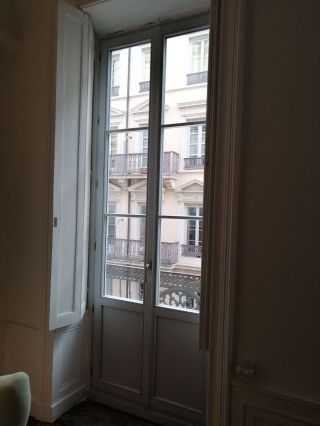 Installation de fenêtres bois TB67 à Lyon