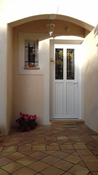 Porte-fenêtre PVC avec croisillons : TRYBA Saint-Maximin