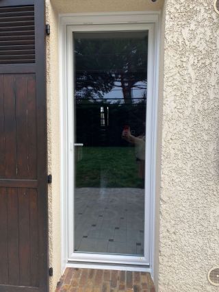 Installation de porte fenêtre en PVC