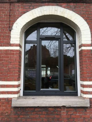 Fenêtre PVC gris anthracite 7016 Roubaix (59)