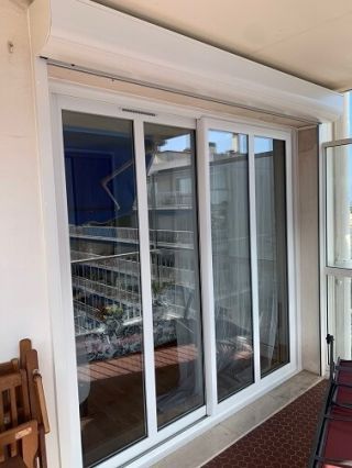 Réalisation exceptionnelle à ANTIBES : fenêtre PVC et coulissant aluminium