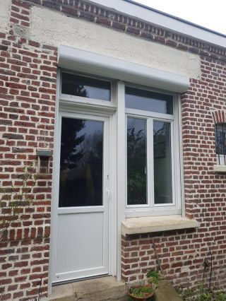 Porte fenêtre PVC avec seuil alu thermique.