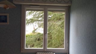 Fenêtre PVC T70 blanche à Nozay