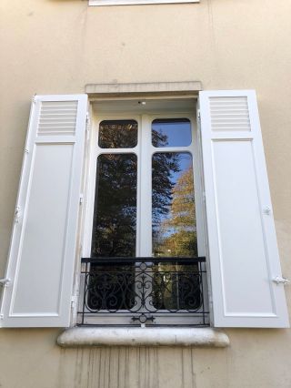 Réalisation exceptionnelle de fenêtres et portes bois