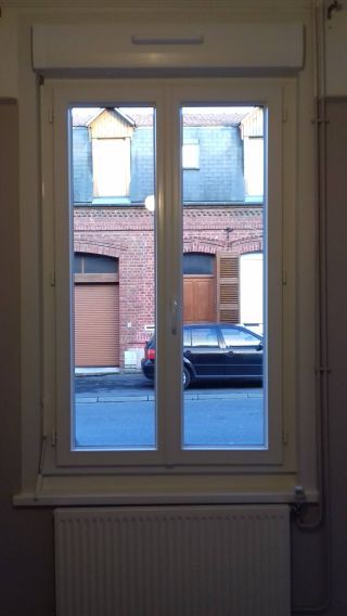 Fenêtres PVC Résidence blanches avec volets intégrés