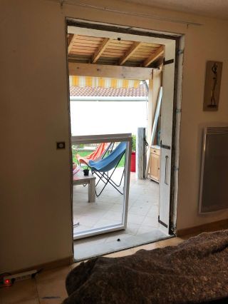 Installation de portes fenêtres PVC avec volets roulants à Livron-sur-Drôme