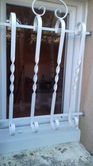Fenêtre PVC blanche T70 à La Motte (83)